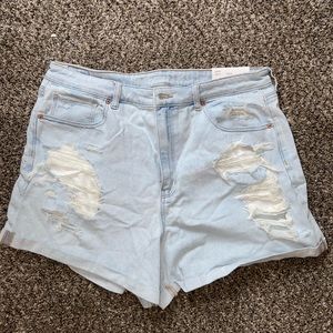 NWT size 18 Mom shorts from American Eagle